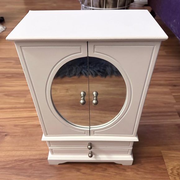 NOT FOR SALE - Picture 4 of 9